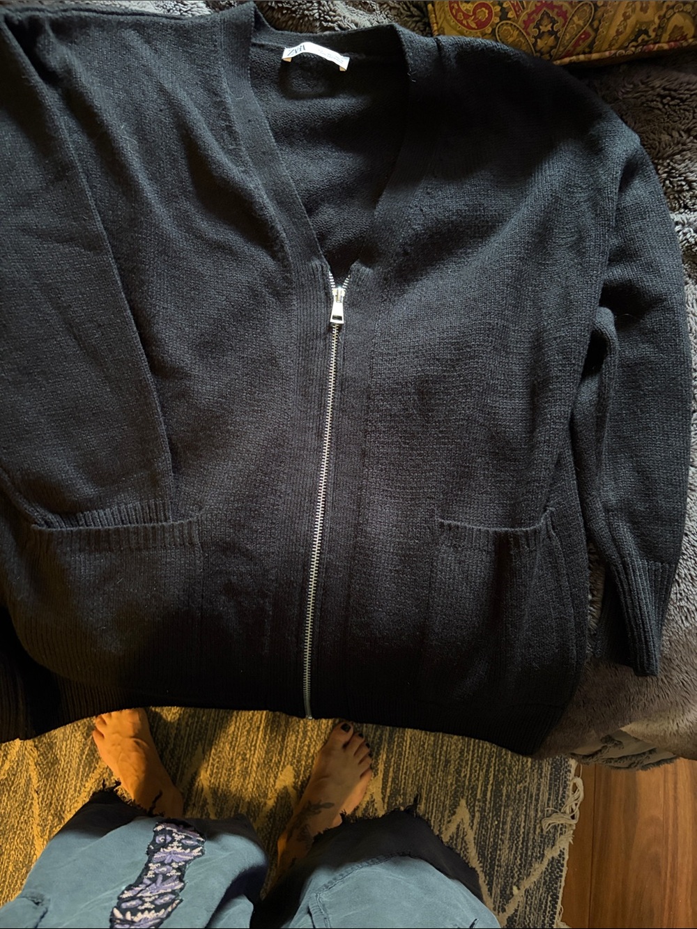 Zara women’s/Men's Black Zip-Up Sweater Cardigan